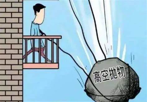 因嫌救援消防吵，男子竟高空拋物企圖阻止！